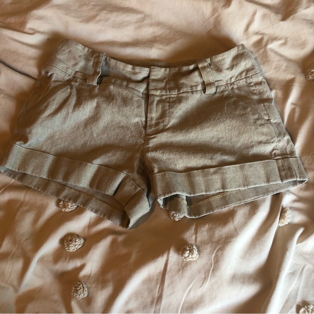 Alice + Olivia Tan Cuffed Shorts